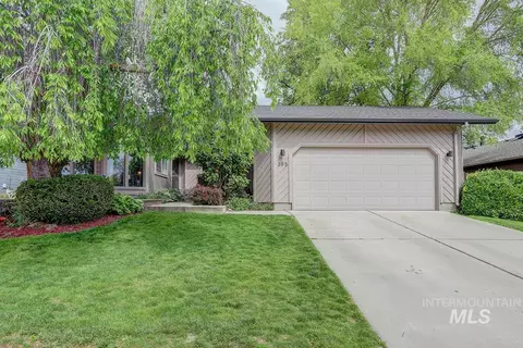398 Mango Dr, Eagle, ID 83616