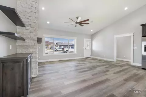 Living - 298 Sandi Rd, Twin Falls, ID 83301 photo 4 of 4