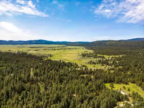 lot14 Block 3 Carol Ct, Cascade, ID 83611