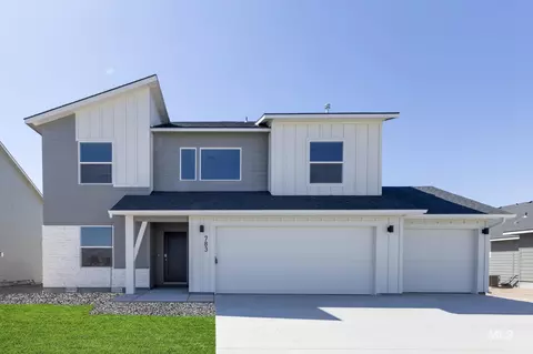 839 Thunderbolt Dr, Mountain Home, ID 83647