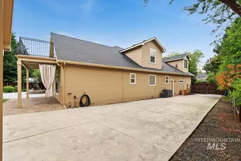Exterior - 1420 W Powder Ct, Eagle, ID 83616 photo 13 of 14