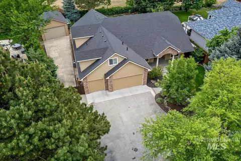 Exterior - 1420 W Powder Ct, Eagle, ID 83616 photo 3 of 14