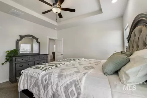 Bedroom - 719 E Avenue J, Jerome, ID 83338 photo 5 of 6