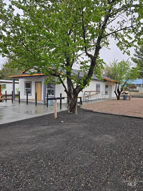 214 E Ab E Ave E, Jerome, ID 83338 photo 2