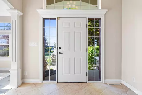 Entry Way - 2522 E 3719 N, Twin Falls, ID 83301 photo 2 of 6