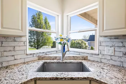 Kitchen - 2522 E 3719 N, Twin Falls, ID 83301 photo 3 of 4