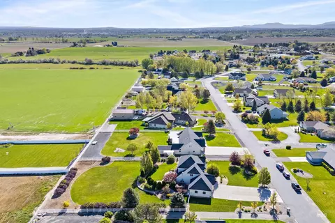 View/Area - 2522 E 3719 N, Twin Falls, ID 83301 photo 2 of 7