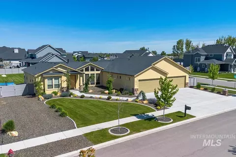 6810 S Pemberley Way, Meridian, ID 83642