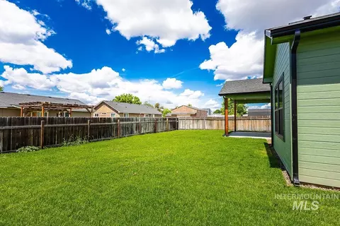 Exterior - 1075 W 10th St, Weiser, ID 83672 photo 6 of 8