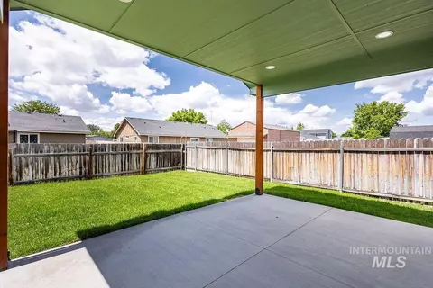 Exterior - 1075 W 10th St, Weiser, ID 83672 photo 4 of 8