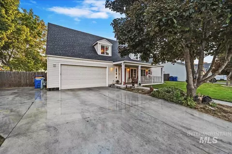 209 Crimson Cir W, Fruitland, ID 83619