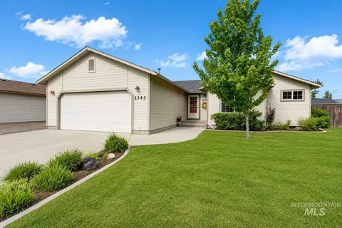 1345 Rosewood, Mountain Home, ID 83647