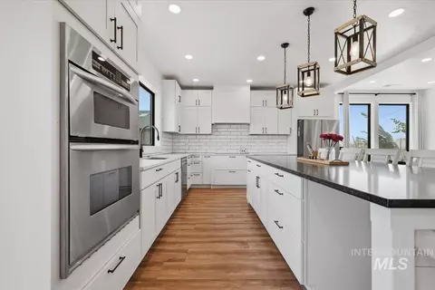 Kitchen - 660 3rd St, Notus, ID 83656 photo 2 of 2