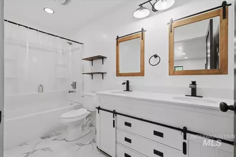 Bath - 660 3rd St, Notus, ID 83656 photo 5 of 5