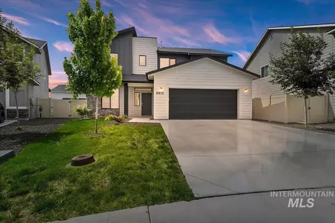 6915 W Grand Rapids Dr, Meridian, ID 83646