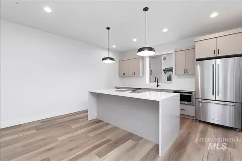 1717 S Federal Way, Boise, ID 83705