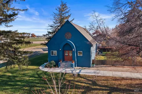 712 N 4th St, Parma, ID 83660