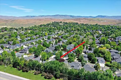 View/Area - 817 N Shadowridge Ave, Eagle, ID 83616 photo 3 of 7