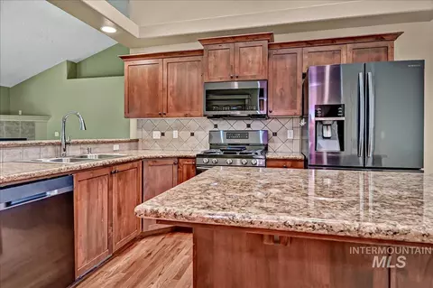 Kitchen - 817 N Shadowridge Ave, Eagle, ID 83616 photo 2 of 3