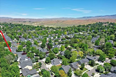 View/Area - 817 N Shadowridge Ave, Eagle, ID 83616 photo 4 of 7
