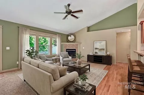 Living - 817 N Shadowridge Ave, Eagle, ID 83616 photo 1 of 3