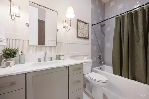 Bath - 24821 Ardmore Ct, Caldwell, ID 83607 photo 6 of 6