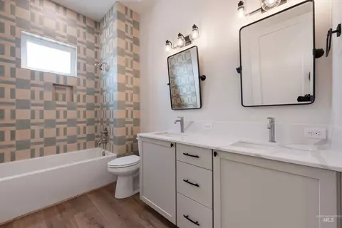 Bath - 24821 Ardmore Ct, Caldwell, ID 83607 photo 5 of 6
