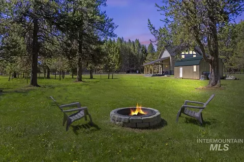 Exterior - 79 Sun Valley Pl, Cascade, ID 83611 photo 10 of 10