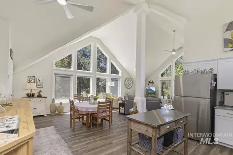 Dining - 79 Sun Valley Pl, Cascade, ID 83611 photo 1 of 3
