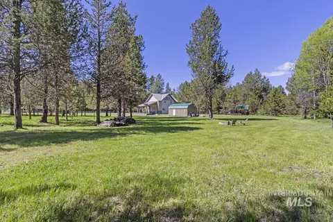 Exterior - 79 Sun Valley Pl, Cascade, ID 83611 photo 4 of 10