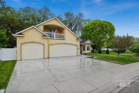 Exterior - 609 Glen Eagle Dr, Jerome, ID 83338 photo 1 of 5