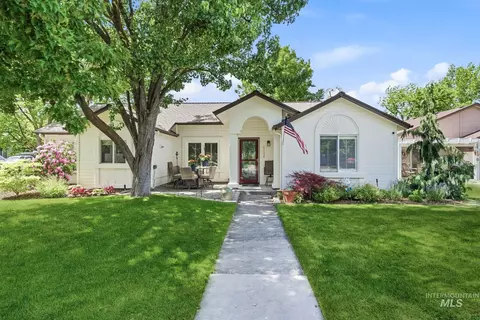 5562 Beachfront Ln, Boise, ID 83703