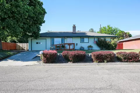 240 Park Dr, Weiser, ID 83672