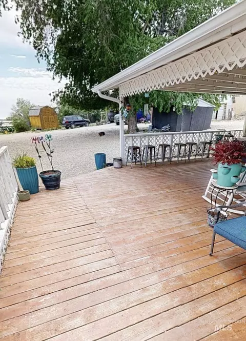 10576 Duck Ln, Nampa, ID 83686
