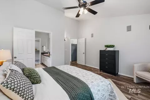 Bedroom - 802 N Echohawk Way, Eagle, ID 83616 photo 4 of 5