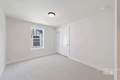 Bedroom - 150 N Edgewood Ln, Eagle, ID 83616 photo 2 of 4
