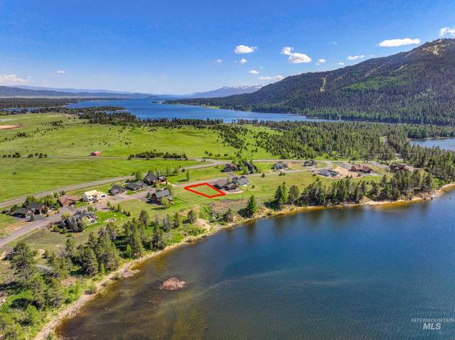 13117 Hawks Bay Rd, Donnelly, ID 83615