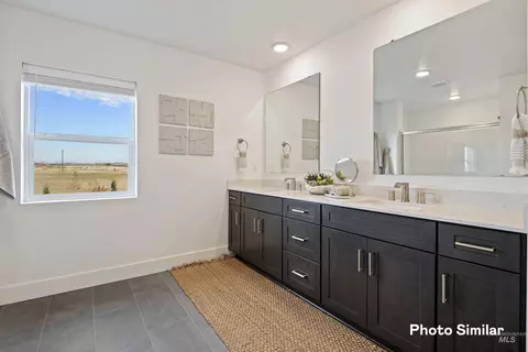 Bath - 8201 W White Willow St, Eagle, ID 83616 photo 1 of 6