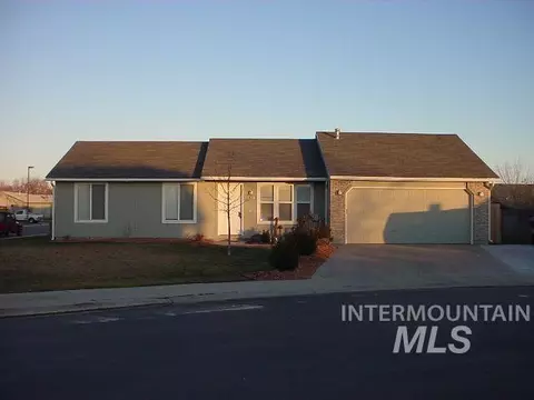 377 W Chrisfield Dr, Meridian, ID 83642