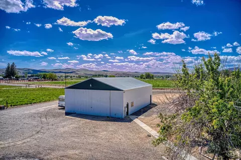 Exterior - 748 Pringle Rd, Weiser, ID 83672 photo 2 of 8
