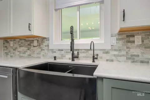 Kitchen - 748 Pringle Rd, Weiser, ID 83672 photo 2 of 4