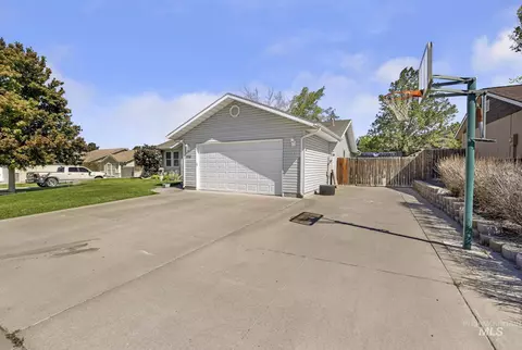 Exterior - 208 Diamond Dr, Kimberly, ID 83341 photo 8 of 12