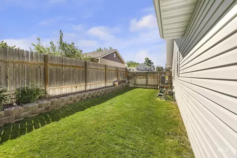 Exterior - 208 Diamond Dr, Kimberly, ID 83341 photo 5 of 12
