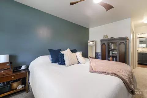 Bedroom - 208 Diamond Dr, Kimberly, ID 83341 photo 2 of 8