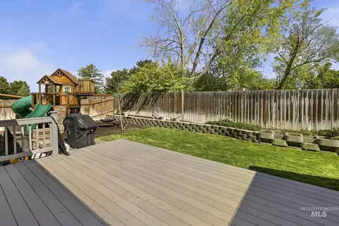 Exterior - 208 Diamond Dr, Kimberly, ID 83341 photo 2 of 12