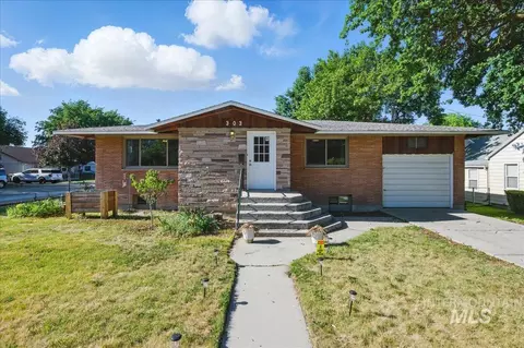 303 W Pine Ave, Meridian, ID 83642