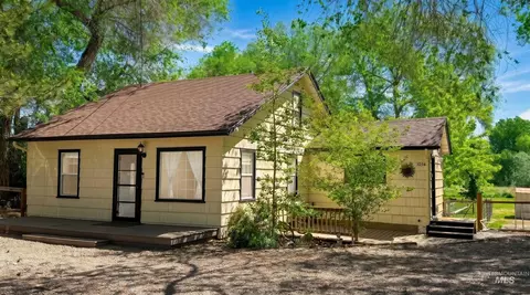 1034 Maurice St, Twin Falls, ID 83301