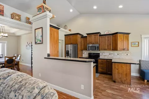 Kitchen - 4150 E 3200 S, Hansen, ID 83334 photo 4 of 4