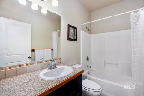 Bath - 4150 E 3200 S, Hansen, ID 83334 photo 3 of 4
