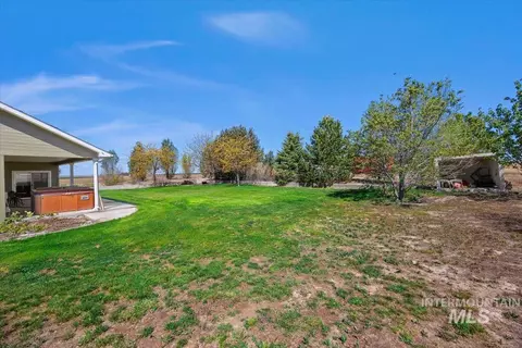 Exterior - 4150 E 3200 S, Hansen, ID 83334 photo 6 of 10